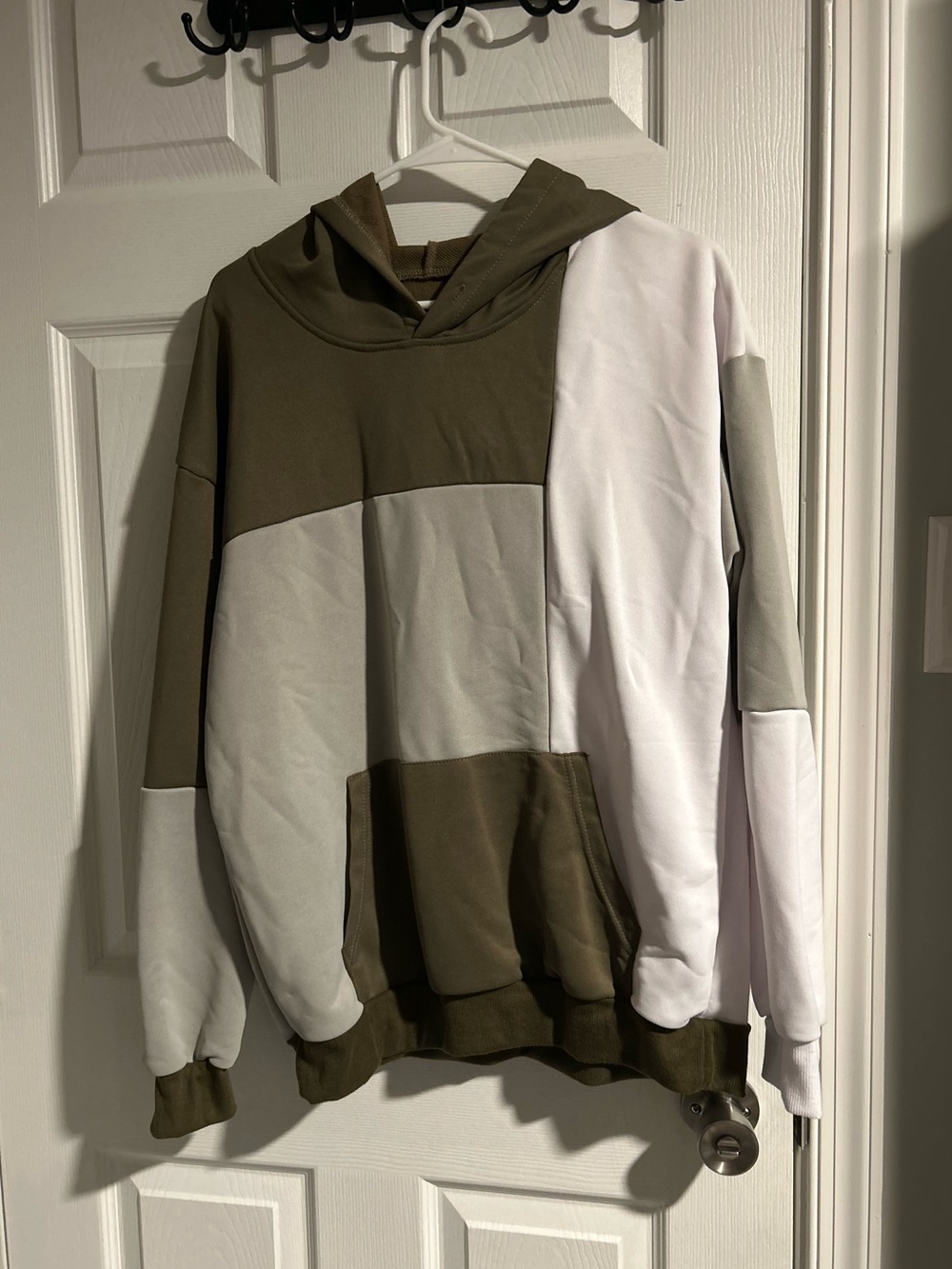‼️Green and White Colorblock Hooded Sweatshirt